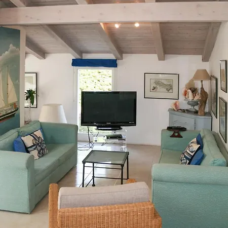 ヴィラ Les Portes-en-re Sleeps 12 Les Portes-en-Re